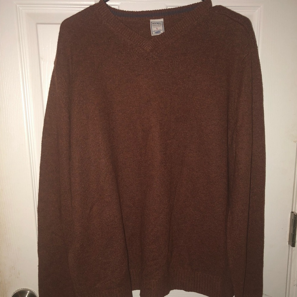 Brown long sleeve sweater
